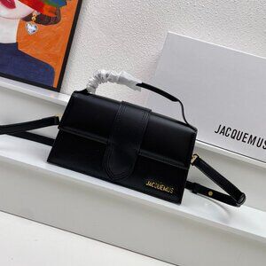 Jacquemus Le grand Bambino Crossbody flap bag